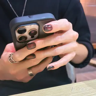 ネイル Erina🐱 フィルイン💅パラのネイルデザイン