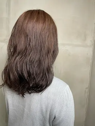 カラー 益 佑夏のヘアスタイル
