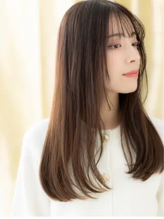 ロング 松山 彩香のヘアスタイル