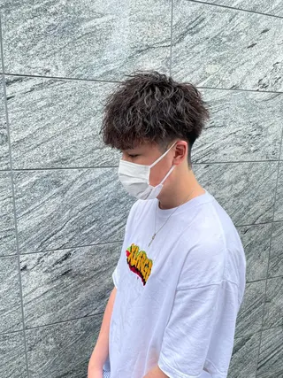 ショート カラー パーマ ヘアアレンジ メンズ マツエク・マツパ アイブロウ スパイキー/フェザー /波巻き/かいとのヘアスタイル