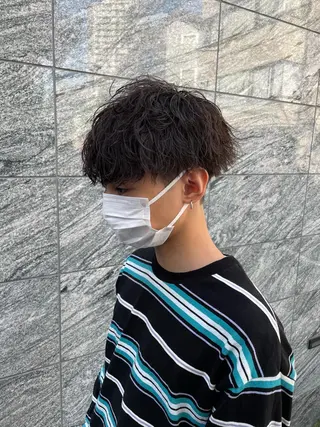 ショート カラー パーマ ヘアアレンジ メンズ マツエク・マツパ アイブロウ スパイキー/フェザー /波巻き/かいとのヘアスタイル