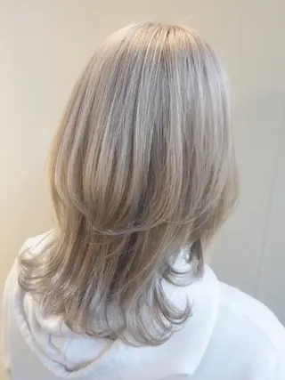 セミロング カラー SOURCE堺東🫧 ヘアケア/艶カラーのヘアスタイル