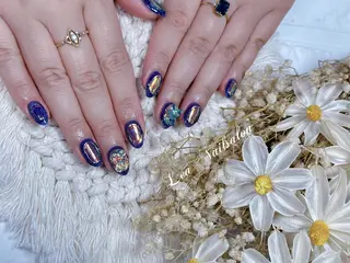 ショート カラー ネイル Le’a NailSalonのネイルデザイン