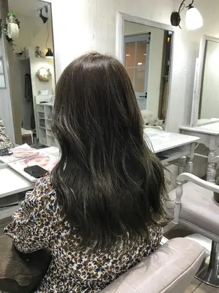 ロング ネモトメイナ🌿 今月末で退職しますのヘアスタイル
