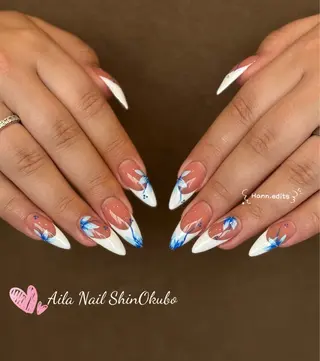 ミディアム Aila Nail HanChanのネイルデザイン