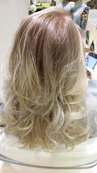 セミロング カラー ヘアアレンジ きむえり/髪質改善 /うねり広がり改善のヘアスタイル