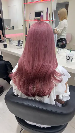 ロング カラー ヘアアレンジ 韓国レイヤー＆ピンク 艶髪🩶maikoのヘアスタイル