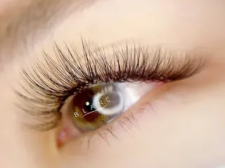 マツエク・マツパ Eyelash Salon Blanc イオン札幌元町店所属・櫻庭 のえるのマツエク・マツパデザイン