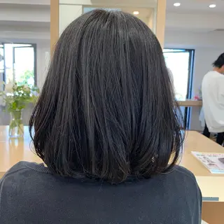 ミディアム 大谷 菜月のヘアスタイル