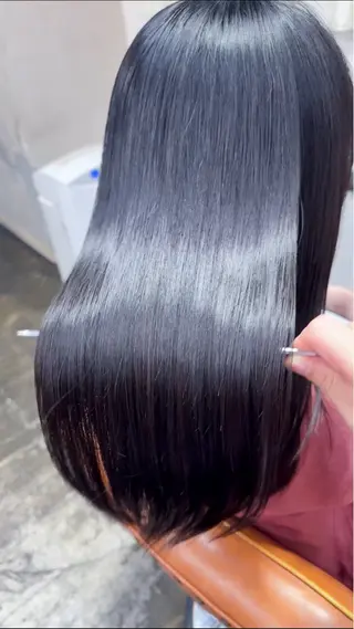 セミロング カラー Chic シックのヘアスタイル