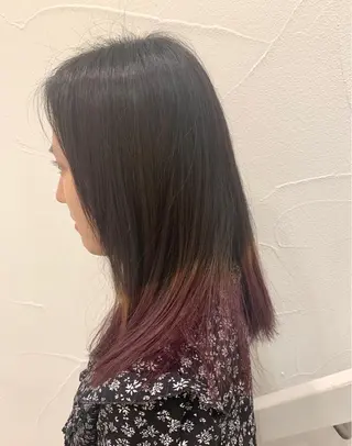 セミロング カラー ミドウチ アヤカのヘアスタイル
