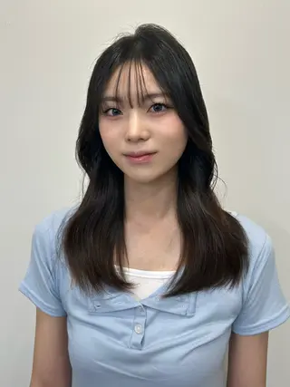 ミディアム カラー 心斎橋l大人韓国ヘア レイヤー×艶カラーのヘアスタイル