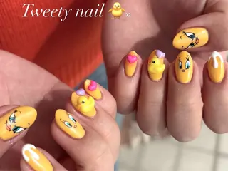 ネイル 🍓リスブラン MELのネイルデザイン