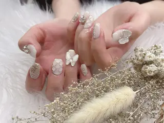 ネイル 🦋ネイルサロン ブラン🌈ゆりのネイルデザイン