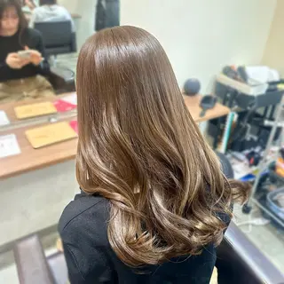 セミロング カラー 縮毛矯正+モテカラー 🎀✨MIHOのヘアスタイル