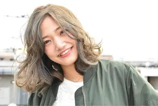 ミディアム カラー Lys所属・吉本 恭介のその他イメージ