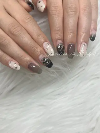 ミディアム アトリエAIHA★ フィルイン推奨サロンのネイルデザイン