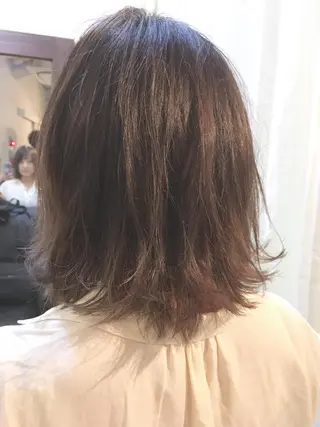 ミディアム ギャルソン オブヘアーのヘアスタイル