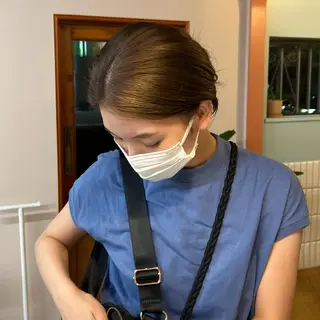 セミロング カラー MUKU リカのヘアスタイル