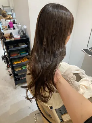 ロング ✨色持ちの良い艶 カラー✨蟹江真世のヘアスタイル