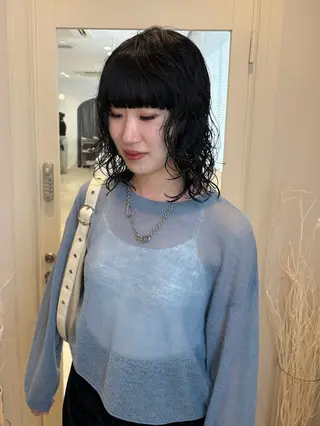 ミディアム パーマ 桑本 さと子のヘアスタイル