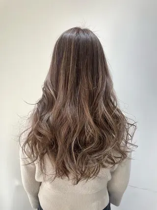 ロング カラー THE2ND 大竹 瞳のヘアスタイル