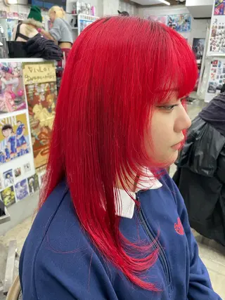 セミロング カラー インナーカラー 推し ブリーチ  髪質改善のヘアスタイル