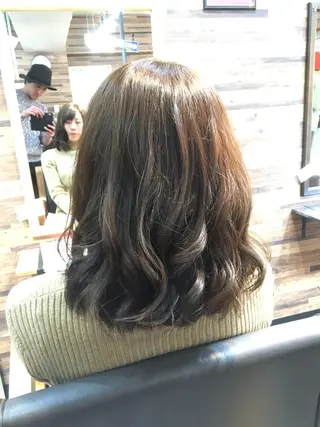 ミディアム カラー 川名 充✂️のヘアスタイル