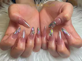 ネイル LYYM Salonのネイルデザイン