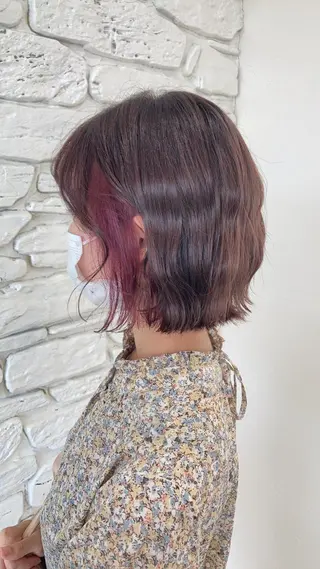 ショート カラー 浅岡 のどかのヘアスタイル