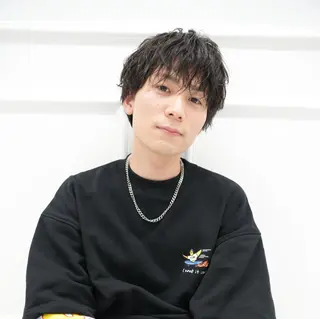 パーマ メンズ 岡本 琉聖のヘアスタイル