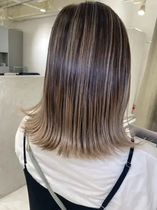 カラー okumura makiのヘアスタイル
