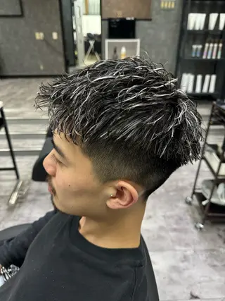 ショート スパイキーショート/ フェードカット/石田のヘアスタイル