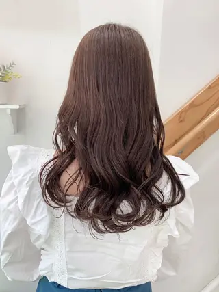 ロング カラー ヘアアレンジ にいた　かづしげのヘアスタイル