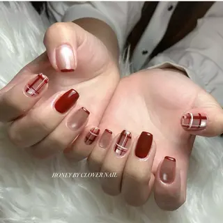 ネイル HONEY BY CLOVERNAILのネイルデザイン