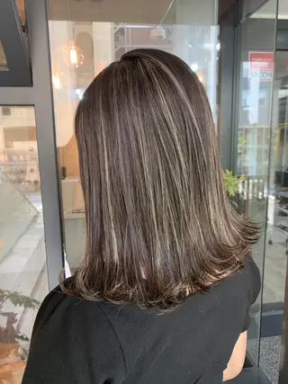 ミディアム カラー 西村あきや トレンド韓国ヘアのヘアスタイル