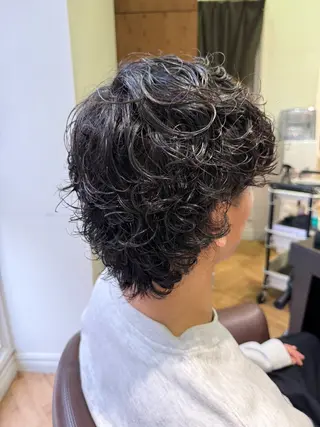 ミディアム パーマ メンズ 溝口 槙里也のヘアスタイル
