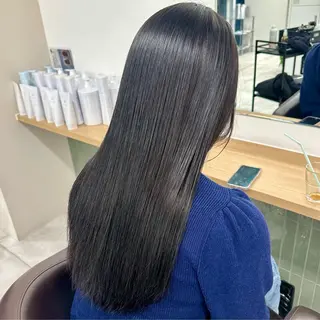 ロング カラー ブリーチなし/レイヤ ー特化🌈Tommyのヘアスタイル