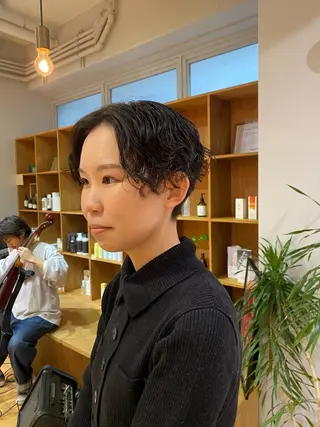 ショート 大人可愛い♡コテ巻き パーマ🌼杉田 萌恵のヘアスタイル