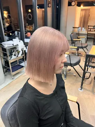 ショート カラー オオバヤシ マホのヘアスタイル