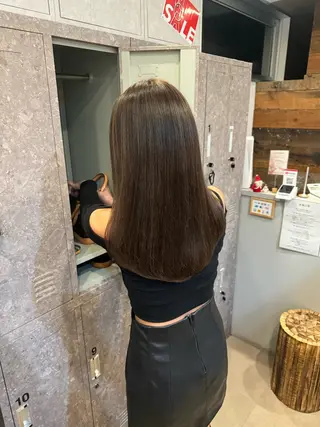 ロング 水口 莉央のヘアスタイル