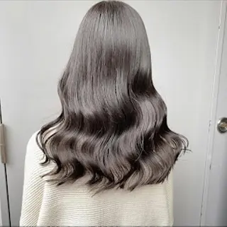 カラー 🪞SHE池袋 Official🪞のヘアスタイル