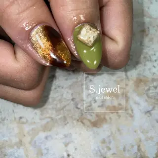 ネイル S. JEWELのネイルデザイン