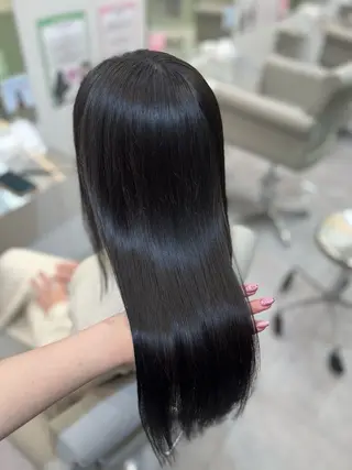 カラー amane໒꒱うる艶 ブリーチ透明感カラーのヘアスタイル