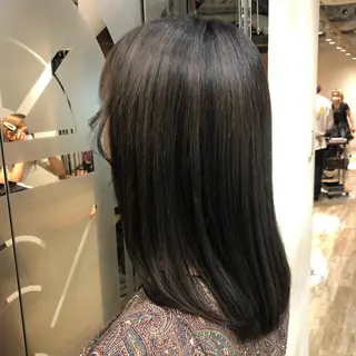 ミディアム カラー ゆう🫧 透明感/ハイトーンのヘアスタイル