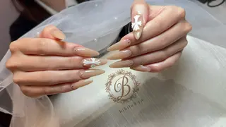 ネイル 島尻 ユインのネイルデザイン