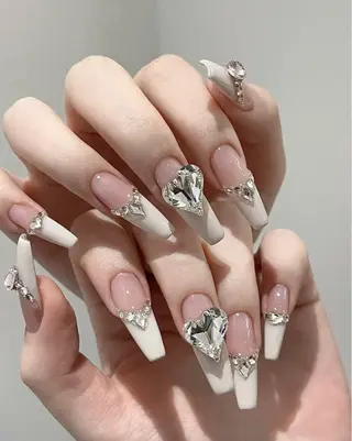 ネイル LULU Nail salonみどりのネイルデザイン