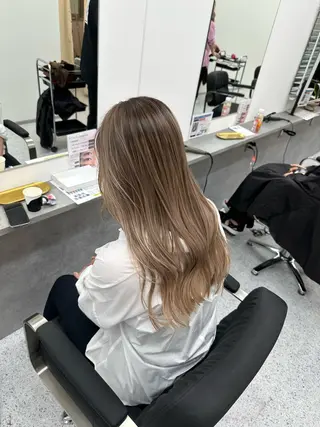 セミロング カラー ヘアアレンジ 久米 治仁のヘアスタイル