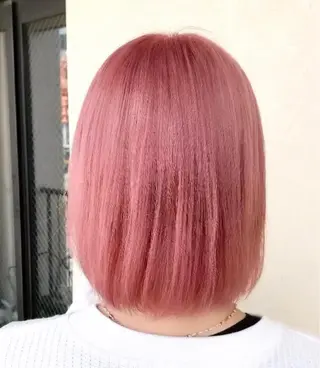 ショート カラー 🌈艶ハイトーン🌈 心を込めます🤝涼介のヘアスタイル