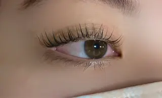 マツエク・マツパ akari 💡のマツエク・マツパデザイン